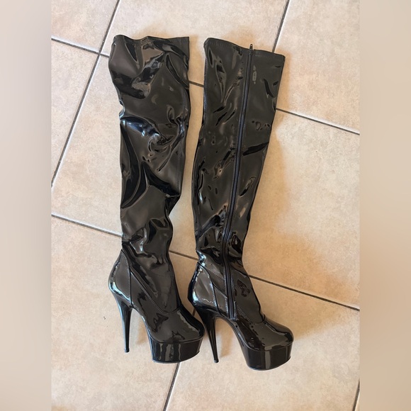 NEW IN BOX Pleaser Black Patent Over-The-Knee Platform Stiletto Boots 8 - Picture 2 of 5